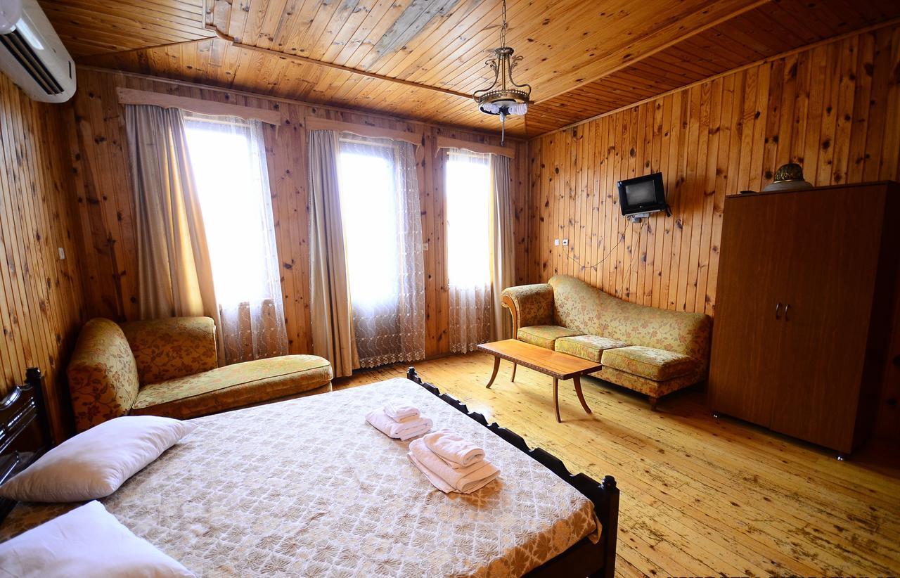 Zebo Hotel Batumi Eksteriør billede